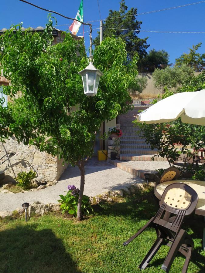 Il Giardino Dei Semplici B&B Caulonia Kültér fotó